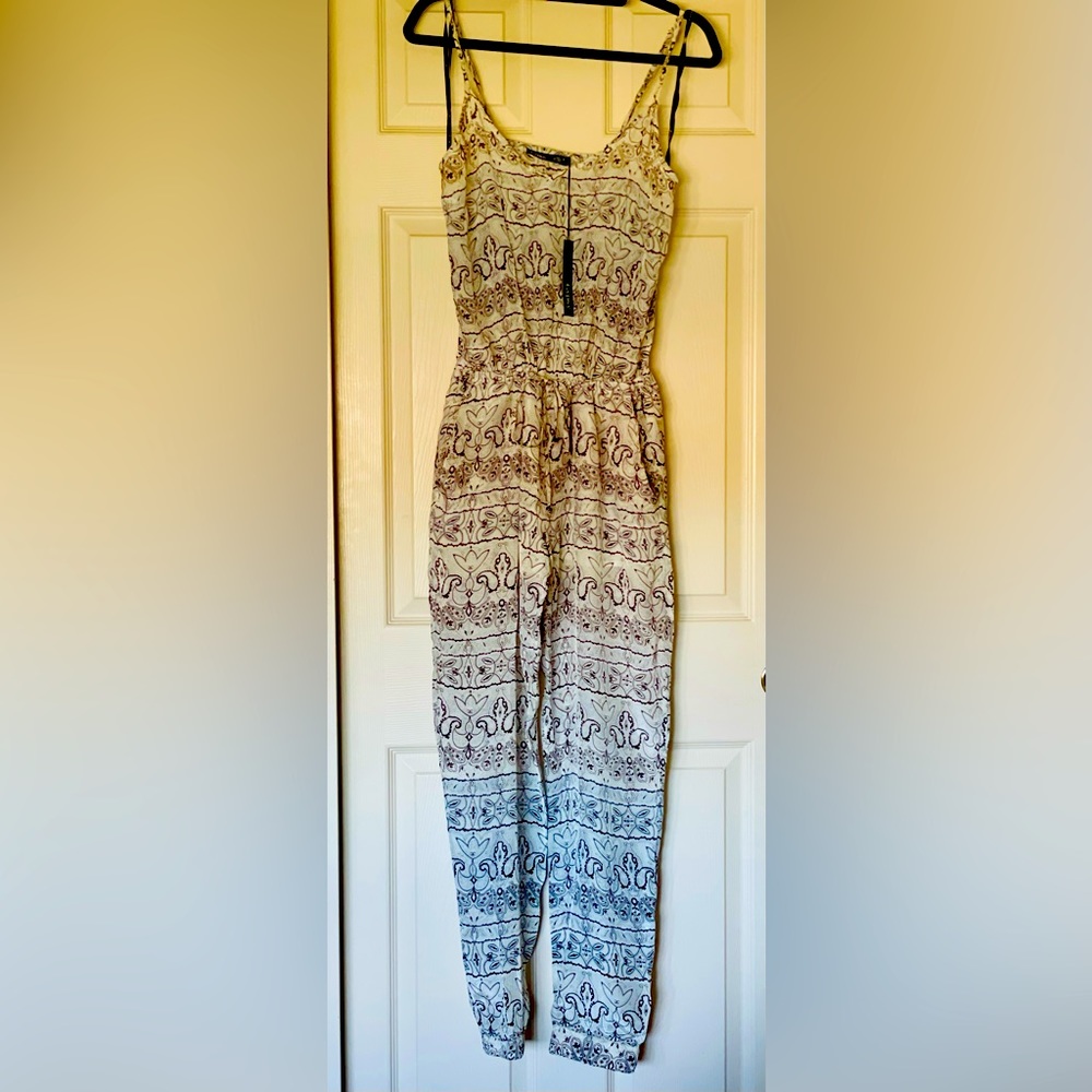 GYPSY 05 SHEER JUMPSUIT. SIZE M. Loose fit. Adorable on.